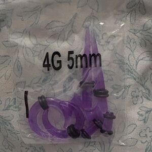 Purple Ear Stretching Kit with Black O-Rings
